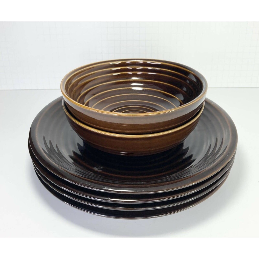 Oneida INFINITY CHOCOLATE, 4 Dinner Plates 10 3/4” & 2 Soup Bowls 7 1/8” Casual